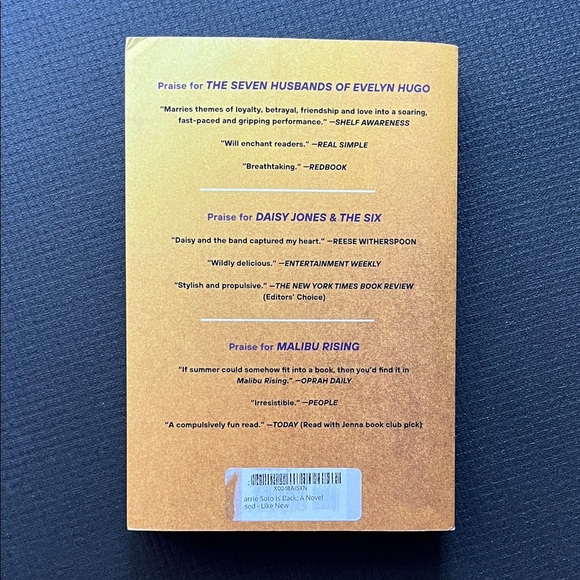 Carrie Soto Is Back Book by Taylor Jenkins Reid - Picture 2 of 3